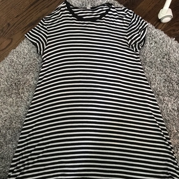 Black and white striped T-shirt dress - Picture 1 of 1